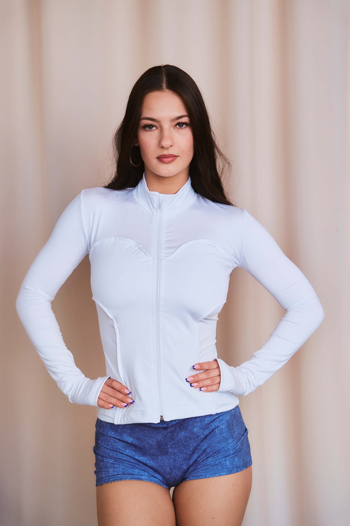 Nyx white sweatshirt