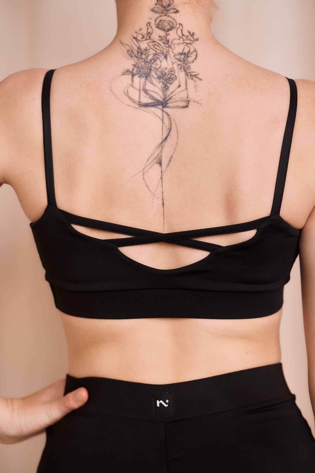 Delia dance bra with pockets for padding, black