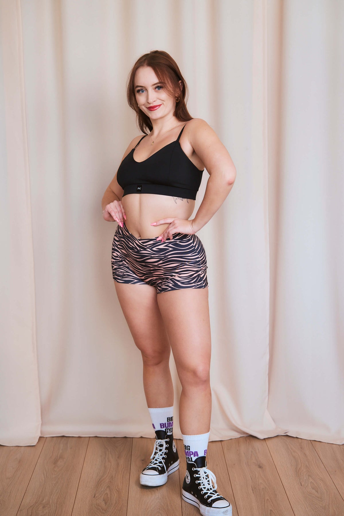 Delia dance bra with pockets for padding, black