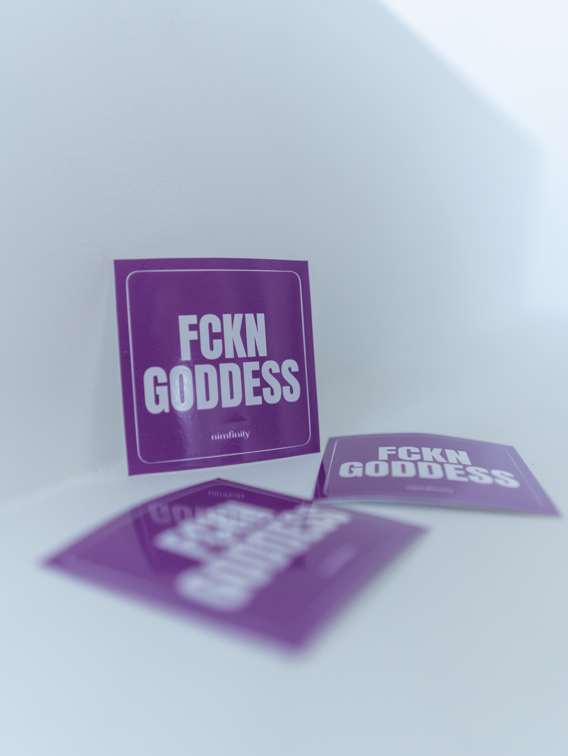 Wlepy FCKN GODDESS & BAD INNA BED - obrazek 3